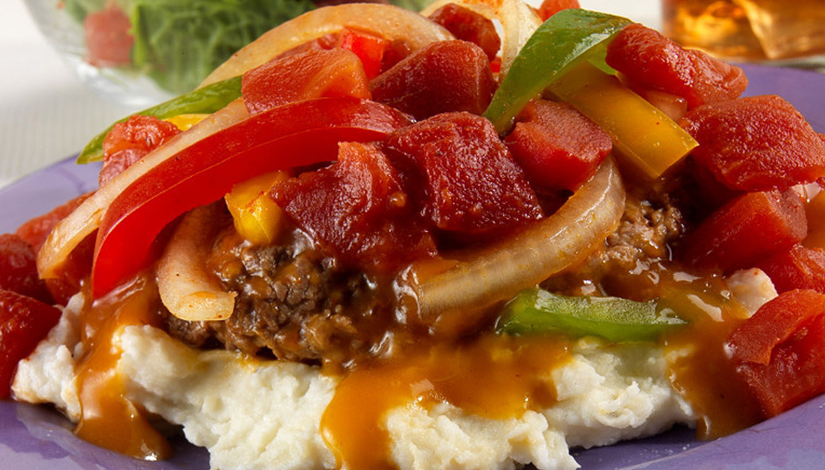 smothered-cube-steak-skillet