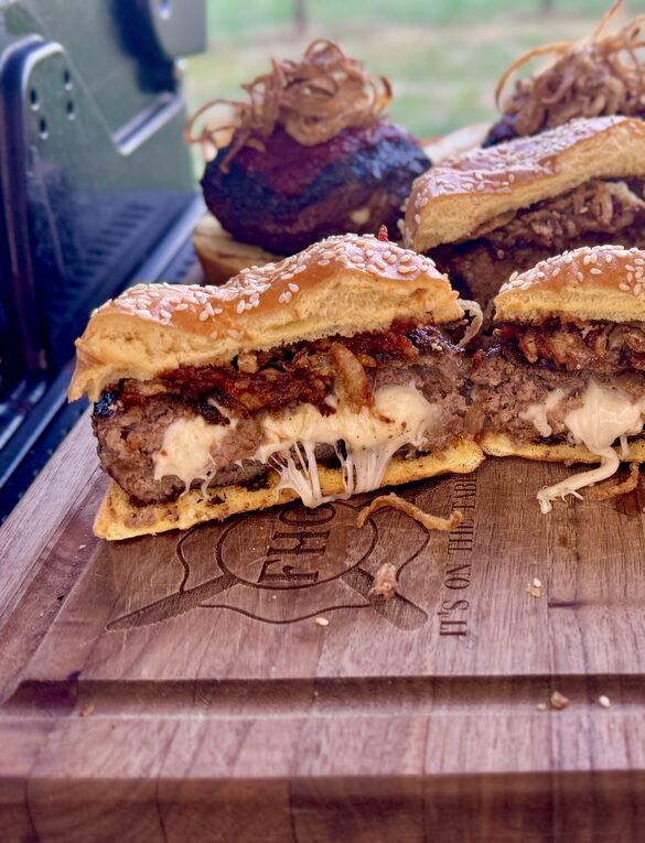 RG_Meatloaf Burger 585x765