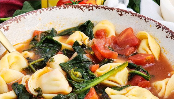RG_SpinachTomatoTortelliniSoup_1188x678