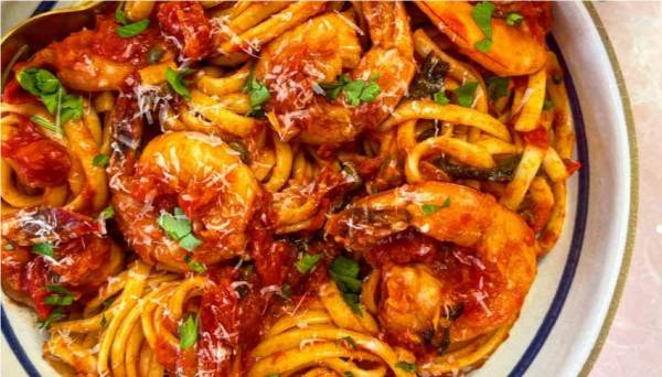 Spicy Linguine with Shrimp and Capers