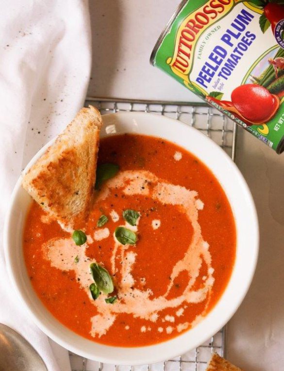 Easy Tomato Soup with Grilled Cheese