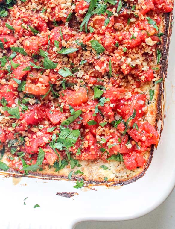 Baked Goat Cheese Bruschetta Dip with Garlic Toast