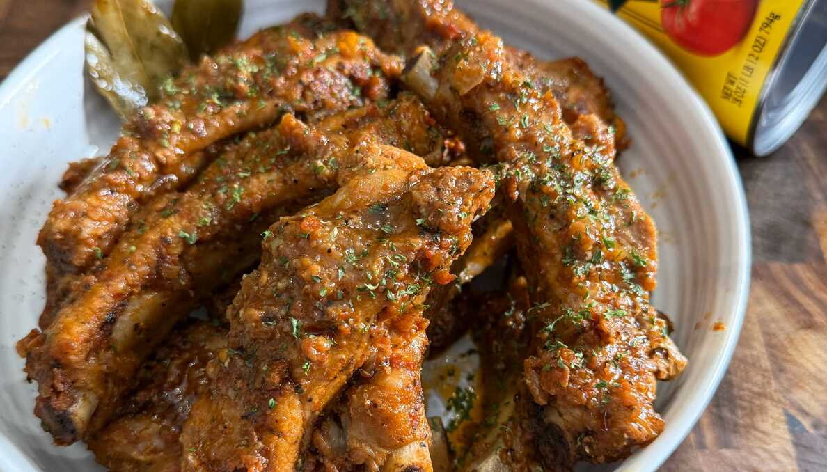 Roasted Tomato Glazed Ribs - Red Gold Tomatoes