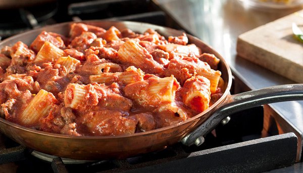 Spicy Italian Vodka Rigatoni Image:2