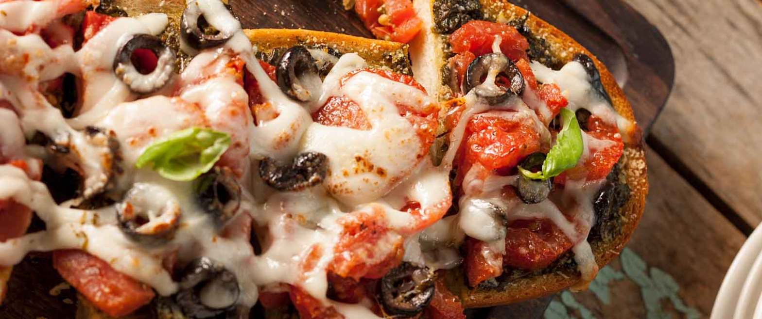 Plum Tomato with Pesto Bread