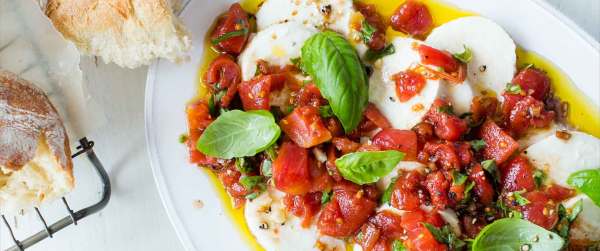 Caprese Tossed Salad