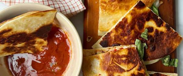 Quesadilla with Bomba Sauce