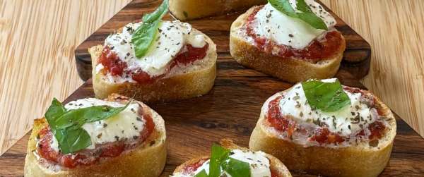 Tomato and Burrata Crostini Board