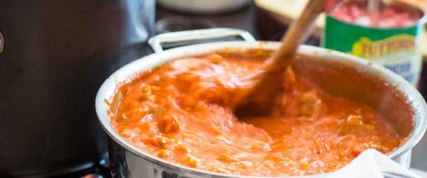 Buttery Tomato Sauce with Onion