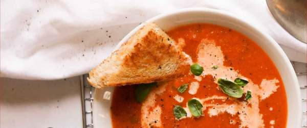 Easy Tomato Soup with Grilled Cheese