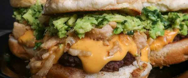 Southwest Sliders with Green Chili Queso