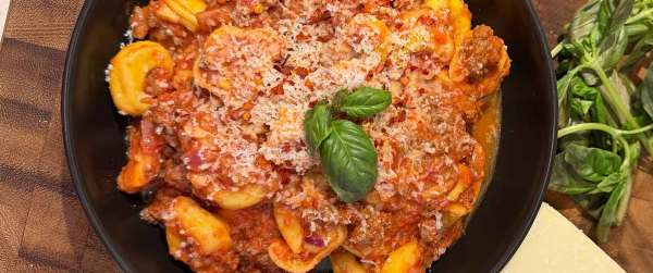 Cheesy Beef Tortellini
